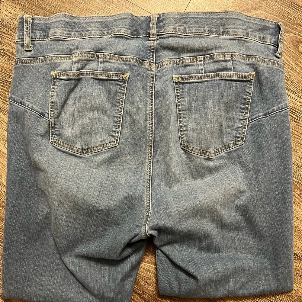 TORRID Bombshell Skinny Premium Stretch Jeans - Picture 4 of 4